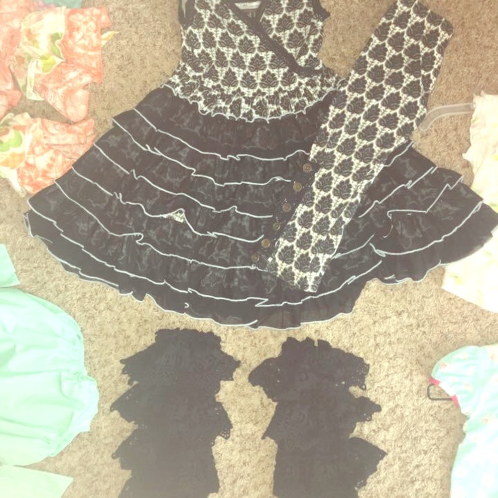 MUSTARD PIE DRESS, LEGGINGS AND LEG WARMERS EUC